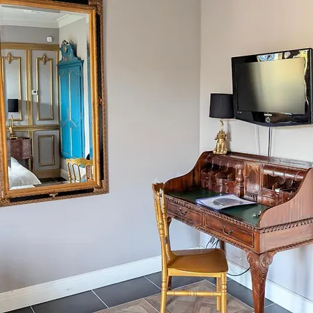 Bonbon D'hotes فندق مبيت وإفطار Saint-Julien-de-Lampon